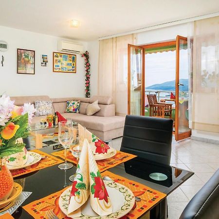 2 Bedroom Gorgeous Apartment In ראבץ מראה חיצוני תמונה
