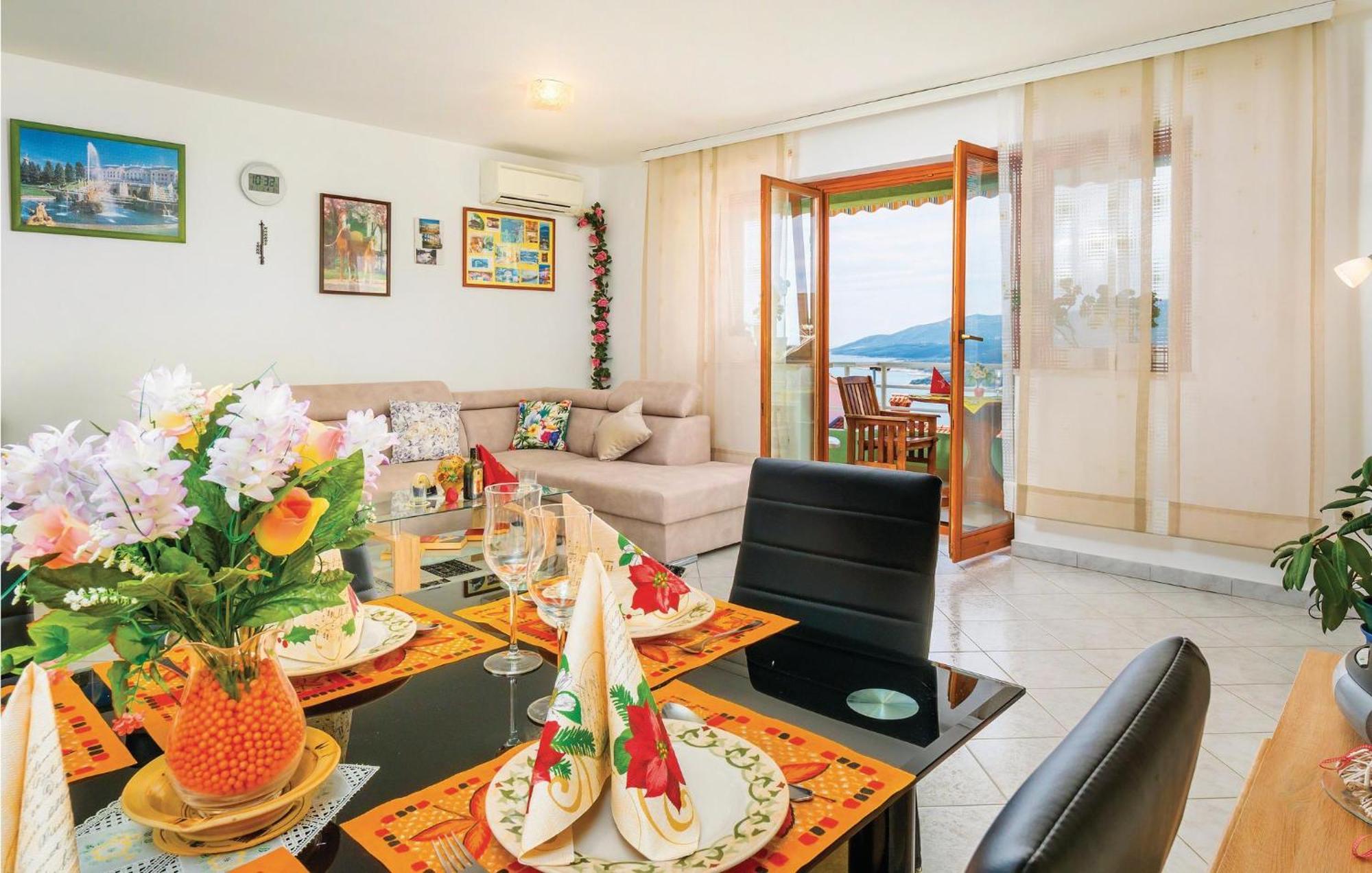 2 Bedroom Gorgeous Apartment In ראבץ מראה חיצוני תמונה
